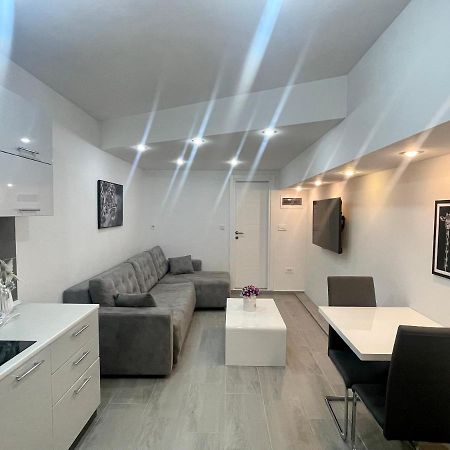 Apartment Diamond -Modern And Lovely Seaside Studio Apartment Kotor Zewnętrze zdjęcie