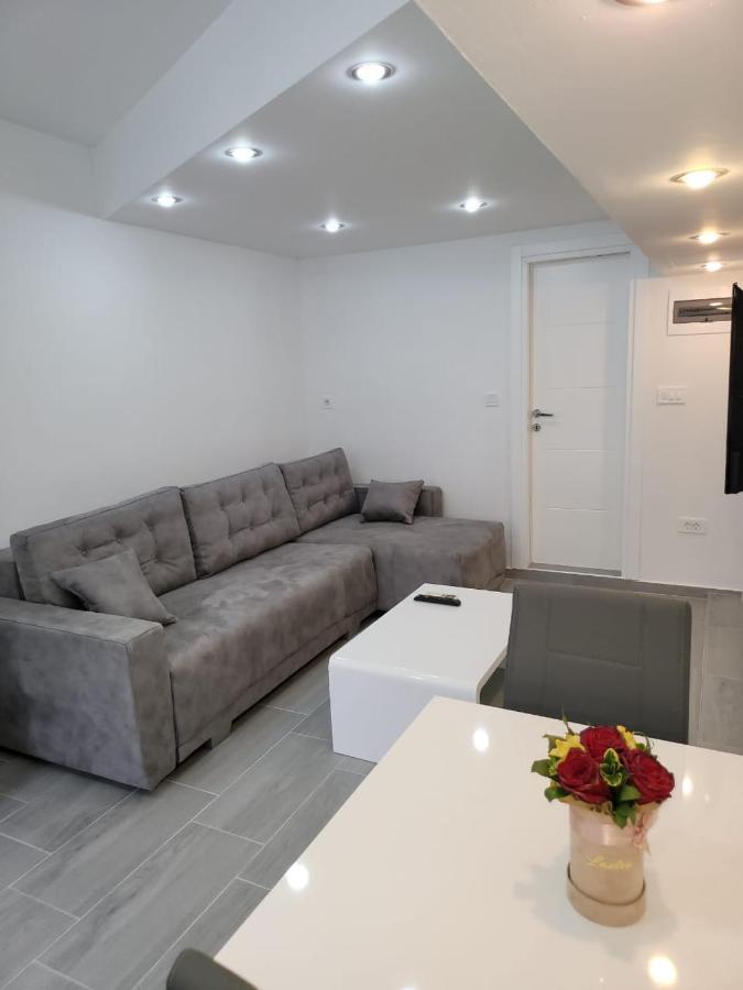 Apartment Diamond -Modern And Lovely Seaside Studio Apartment Kotor Zewnętrze zdjęcie