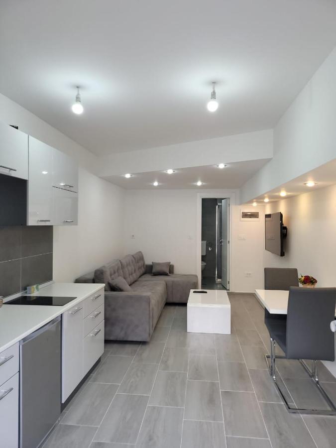 Apartment Diamond -Modern And Lovely Seaside Studio Apartment Kotor Zewnętrze zdjęcie