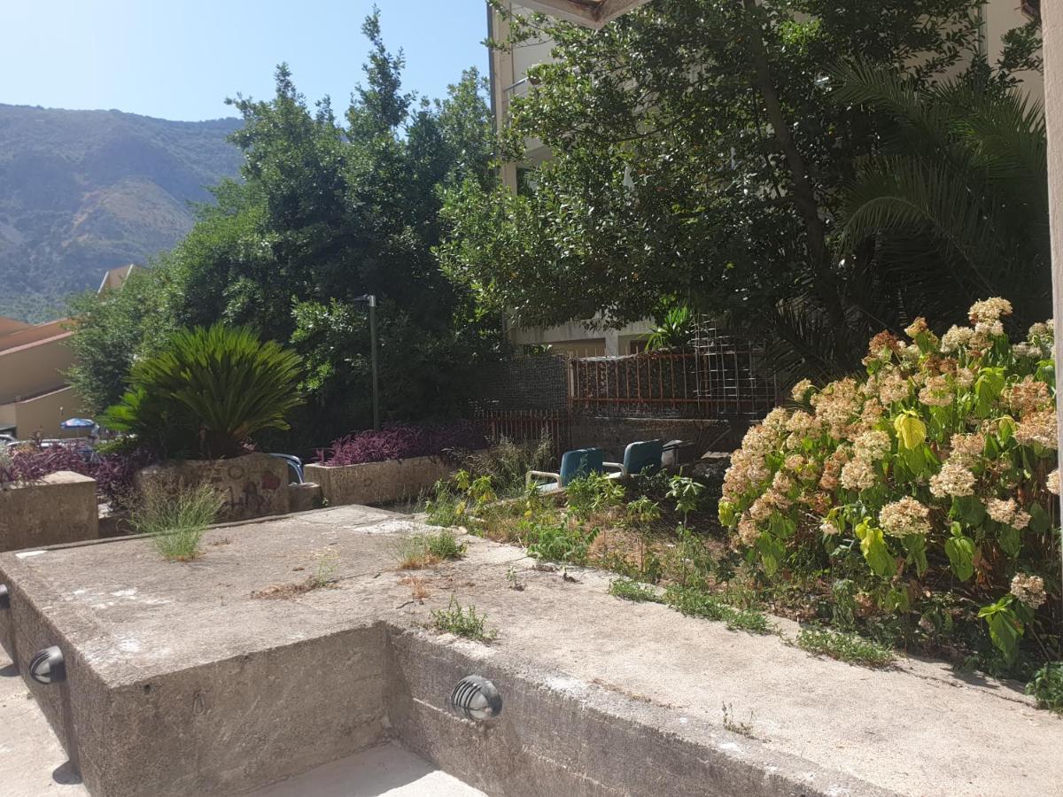 Apartment Diamond -Modern And Lovely Seaside Studio Apartment Kotor Zewnętrze zdjęcie