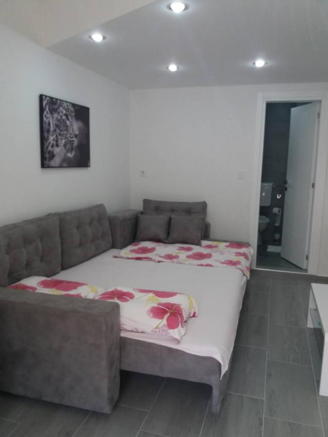 Apartment Diamond -Modern And Lovely Seaside Studio Apartment Kotor Zewnętrze zdjęcie