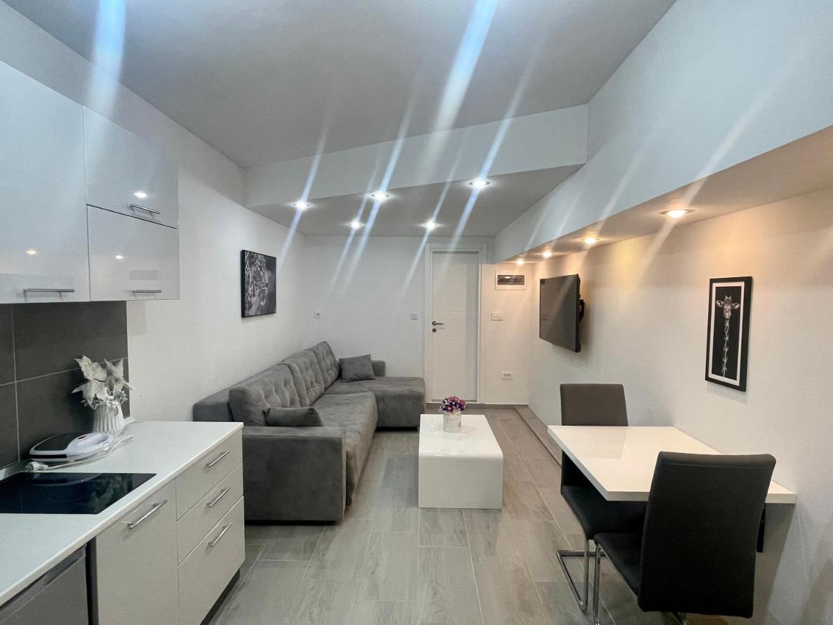 Apartment Diamond -Modern And Lovely Seaside Studio Apartment Kotor Zewnętrze zdjęcie