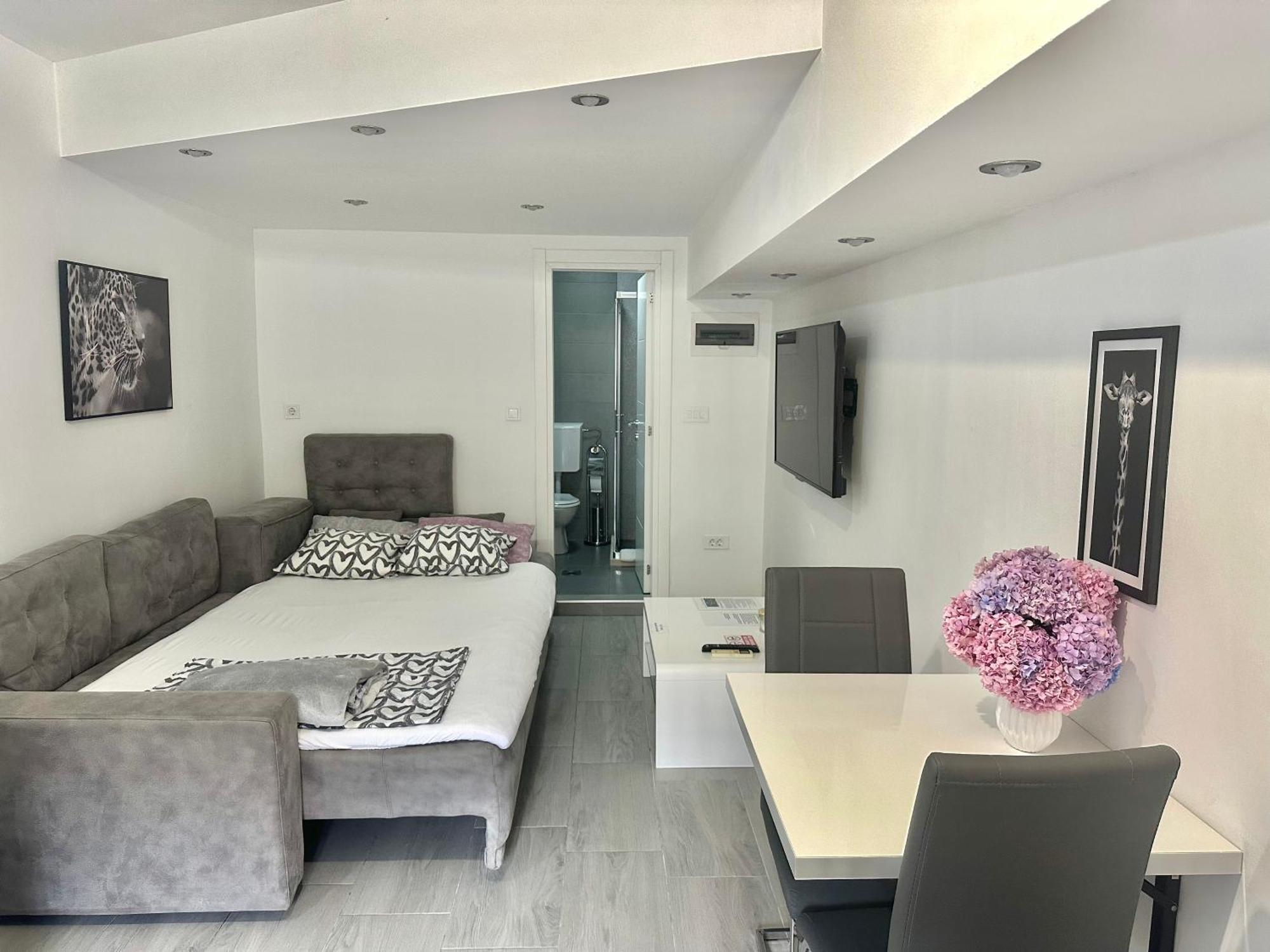 Apartment Diamond -Modern And Lovely Seaside Studio Apartment Kotor Zewnętrze zdjęcie